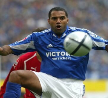 Ailton im Trikot des FC Schalke 04.