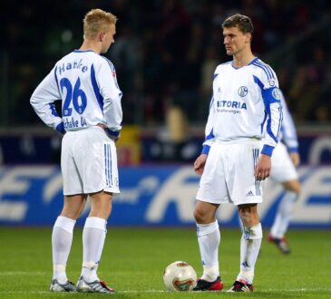 Mike Hanke, Ebbe Sand