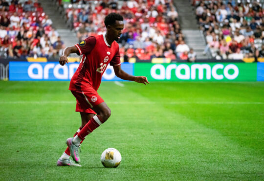 Vancouver, British Columbia, Canada, June 17th 2025: Ali Ahmed 20 Canada controls the ball during the Concacaf Gold Cup Group Stage soccer match between Canada and Honduras at BC Place Stadium in Vancouver, British Columbia, Canada EDITORIAL USAGE ONLY. Amy Elle/SPP PUBLICATIONxNOTxINxBRAxMEX Copyright: xAmyxElle/SPPx spp-en-AmEl-DSC03409