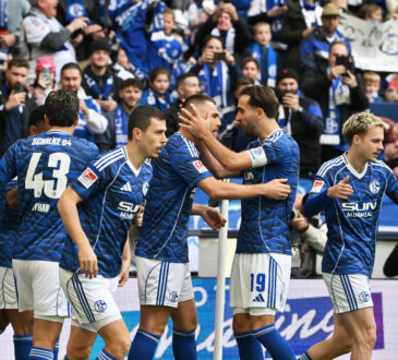 Jubel 1:0, v.re., Finn Porath FC Schalke 04, Kenan Karaman FC Schalke 04, Hasan Kurucay FC Schalke 04, Hasan Kurucay, Ron Schallenberg FC Schalke 04, Mertcan Ayhan Schalke 04