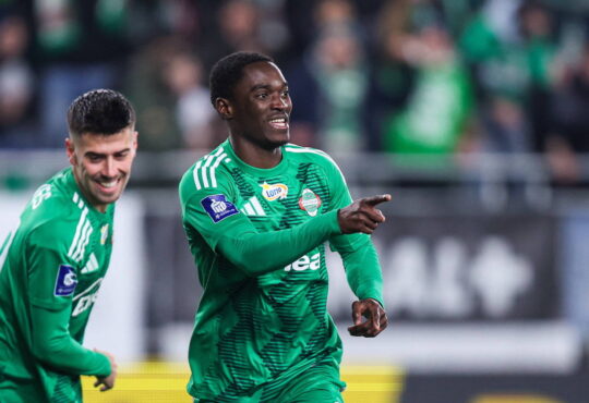 Radom 28.11.2025. Pilka nozna PKO BP Ekstraklasa sezon 2025/2026 kolejka 17 mecz: Radomiak Radom - Gornik Zabrze --- Football PKO BP Ekstraklasa season 2025/2026 round 17 match: Radomiak Radom - Gornik Zabrze nz Capita radosc bramka gol punkt emocje Fot. Igor Jakubowski / Arena Akcji/NEWSPIX.PL --- newspix.pl PUBLICATIONxNOTxINxPOL